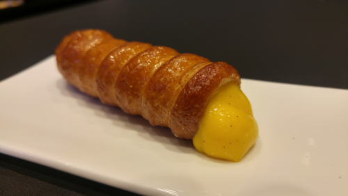 CANNOLO ALLA CREMA